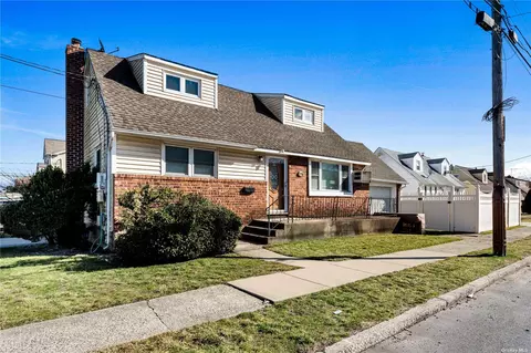 389 Keller Ave, Elmont, NY 11003