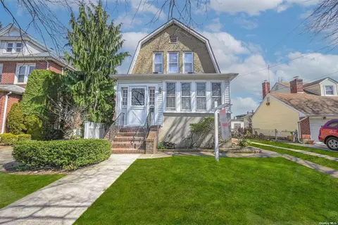7 Willis Ave, Floral Park, NY 11001