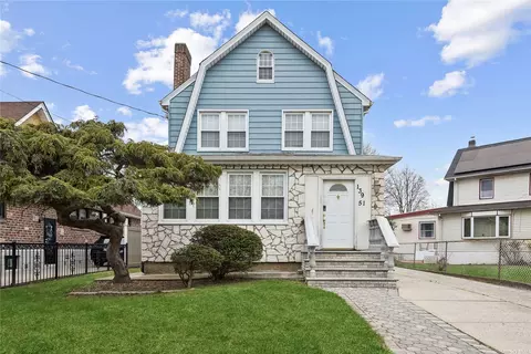 139-51 182nd St, Springfield Gardens, NY 11413