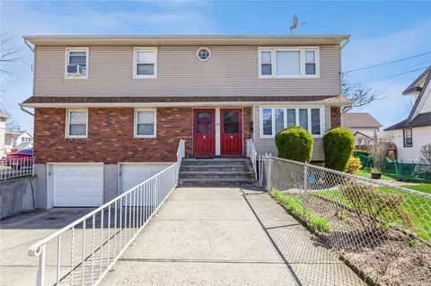 49 S Grove St, Valley Stream, NY 11580