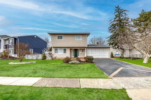 3135 Shore Rd, Bellmore, NY 11710