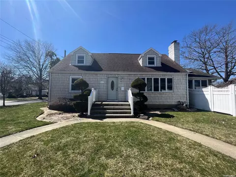 1970 Charles St, Bellmore, NY 11710