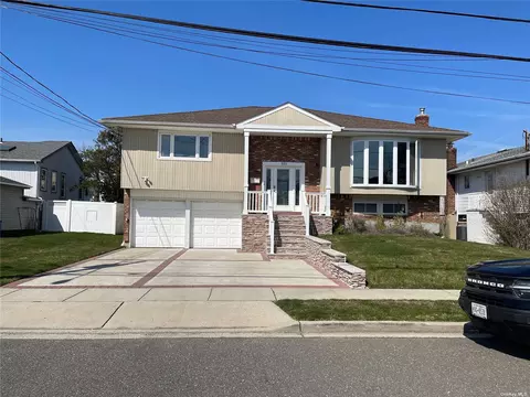 333 Jordan St, Oceanside, NY 11572