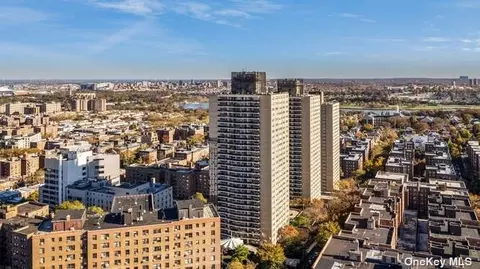 102-10 66 Rd #15G, Forest Hills, NY 11375