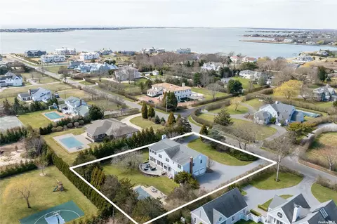 232 Oneck Ln, Westhampton Beach, NY 11978