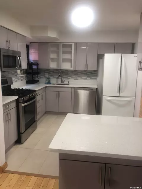 219-51 67th Ave #2, Oakland Gardens, NY 11364