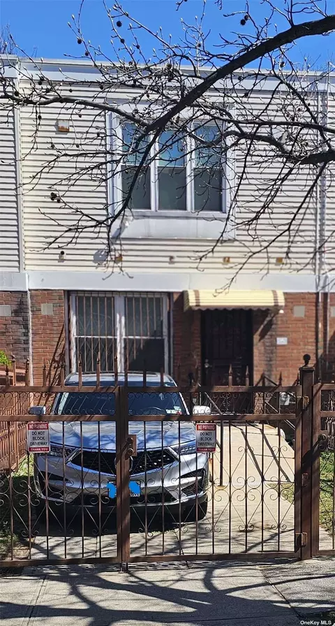 353 Hinsdale St, Brooklyn, NY 11207
