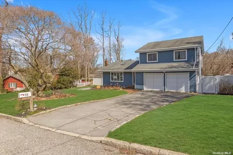 11 View Dr, Miller Place, NY 11764