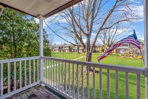 155 Artist Lake Dr #155, Middle Island, NY 11953