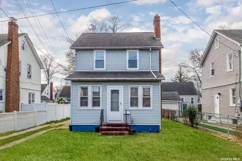 130 Lawson St, Hempstead, NY 11550