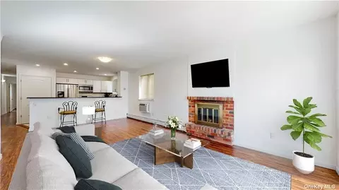 321 93rd #2F, Brooklyn, NY 11209