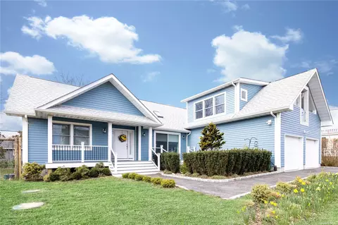 3080 Bay Shore Rd, Greenport, NY 11944