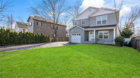 70 River Ave, Patchogue, NY 11772