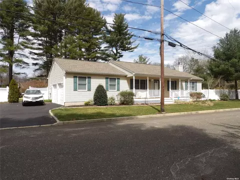Undisclosed, Nesconset, NY 11767