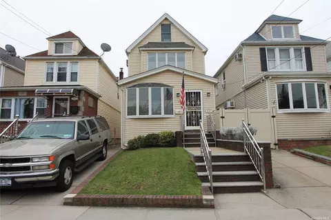 61-40 Wetherole St, Rego Park, NY 11374