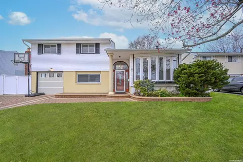 379 Old Westbury Rd, East Meadow, NY 11554