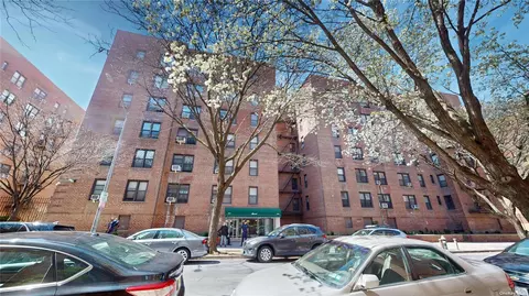 33-26 92 St #6W, Jackson Heights, NY 11372