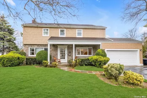 274 Willard Dr, Hewlett, NY 11557