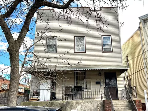 32-11 95th St, East Elmhurst, NY 11369