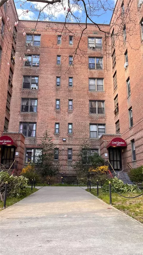 144-11 Sanford Ave #5M, Flushing, NY 11355