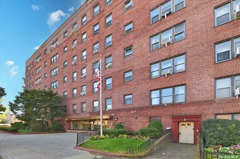 143-50 Hoover Ave #106, Briarwood, NY 11435