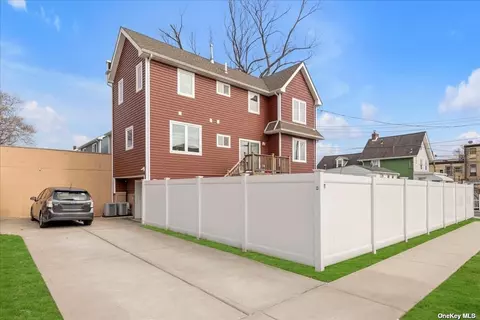 2 Taylor Ct # A, Staten Island, NY 10310