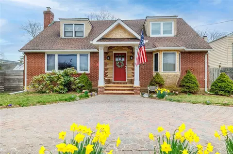 1057 Hempstead Ave, South Hempstead, NY 11550