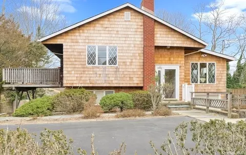 29 Gannet Dr, Montauk, NY 11954
