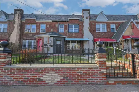111-18 145th St, Jamaica, NY 11435