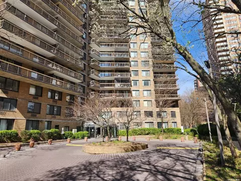 138-35 Elder Ave #PHC, Flushing, NY 11355