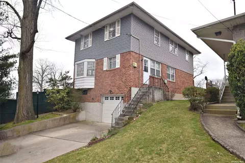 49-57 Annadale Ln, Little Neck, NY 11362