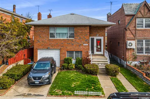 136-39 60th Ave, Flushing, NY 11355