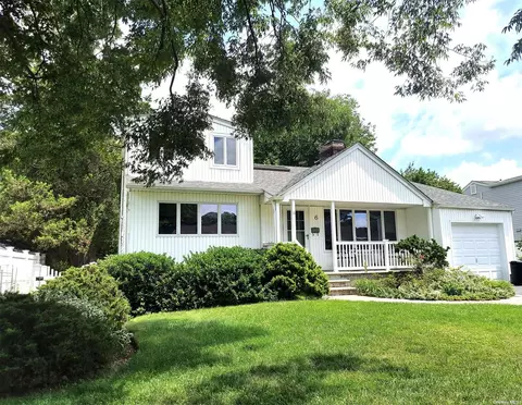 6 Greenvale Ln, Syosset, NY 11791