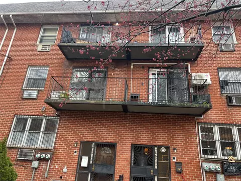 76-52 47th Ave, Elmhurst, NY 11373