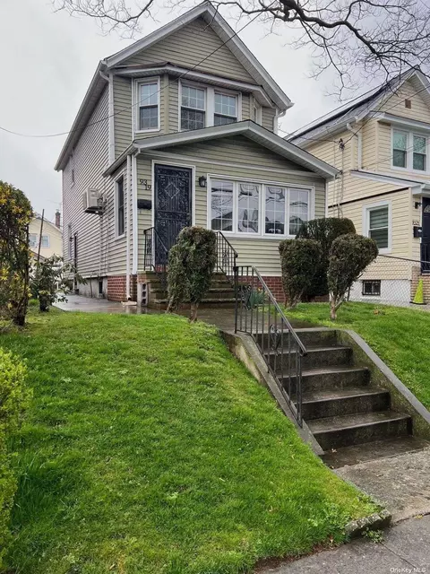 93-19 208th St, Queens Village, NY 11428