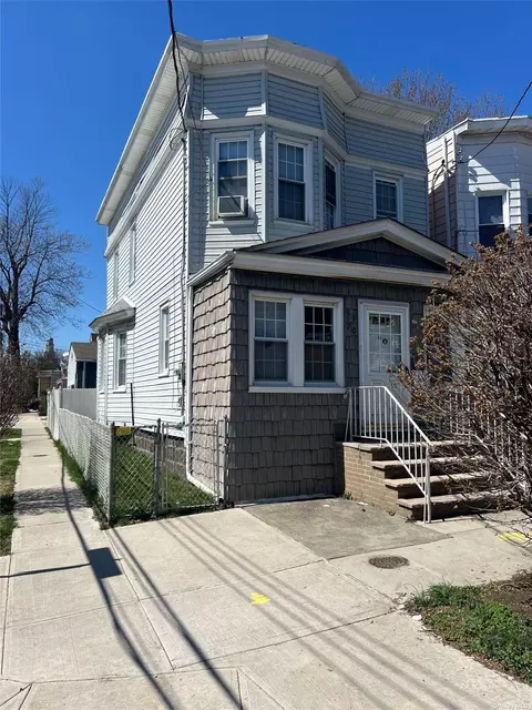 85-70 79th St, Jamaica, NY 11421