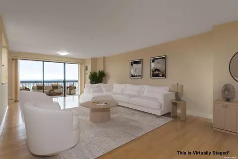 27010 Grand Central Pkwy #17H, Floral Park, NY 11005