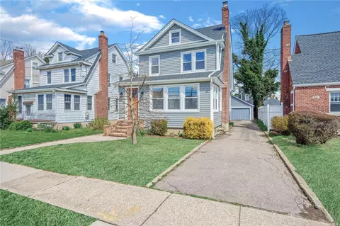 46 Patterson Ave, Hempstead, NY 11550