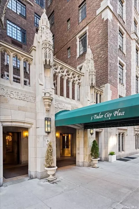 5 Tudor City Pl #1136, New York, NY 10017