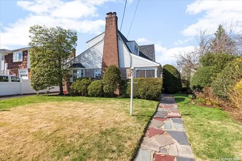 807 Grace St, Baldwin, NY 11510