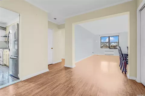 25-11 Union St #4C, Flushing, NY 11354