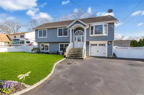356 Deer Rd, Ronkonkoma, NY 11779