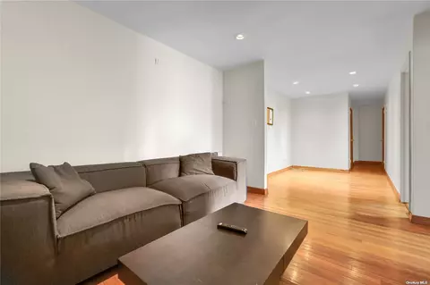 29-49 137 St #2J, Flushing, NY 11354