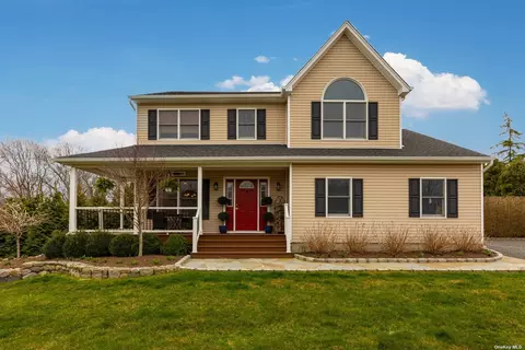 57 Peacock Path, Aquebogue, NY 11931 photo 1