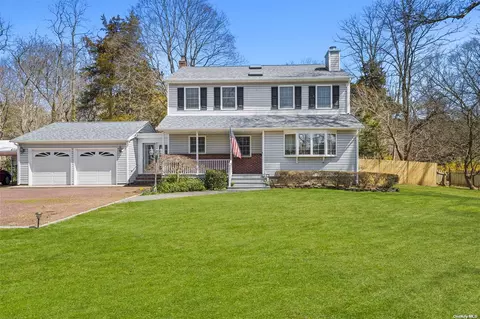 311 Yaphank Middle Island Rd, Yaphank, NY 11980