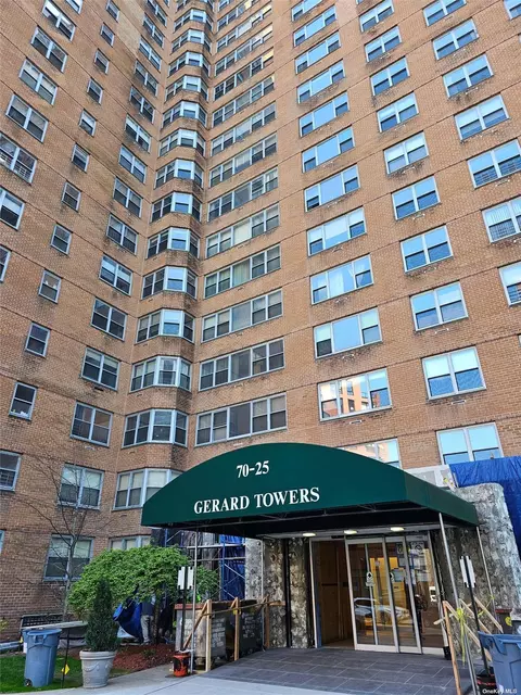 70-25 Yellowstone Blvd #2K, Forest Hills, NY 11375