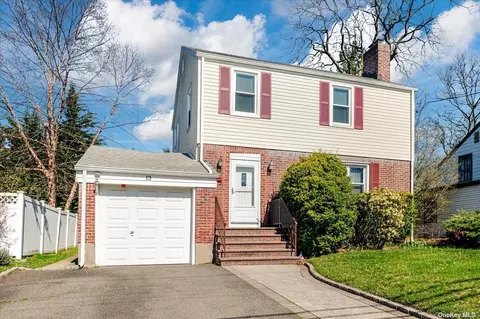 13 Newkirk Ave, East Rockaway, NY 11518