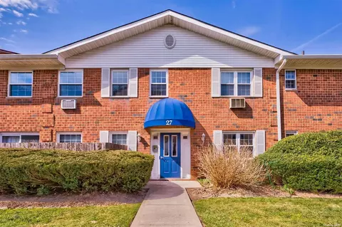 460 Old Town Rd #27H, Port Jefferson Station, NY 11776