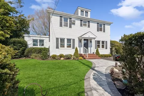 21 Princess St, North Bellmore, NY 11710