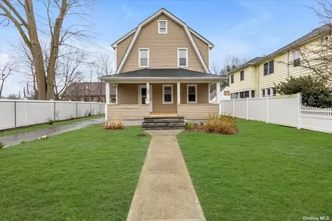 120 Broadway, Greenlawn, NY 11740